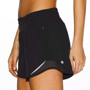 Women’s Lululemon Hotty Hot High-Rise Lined Short
